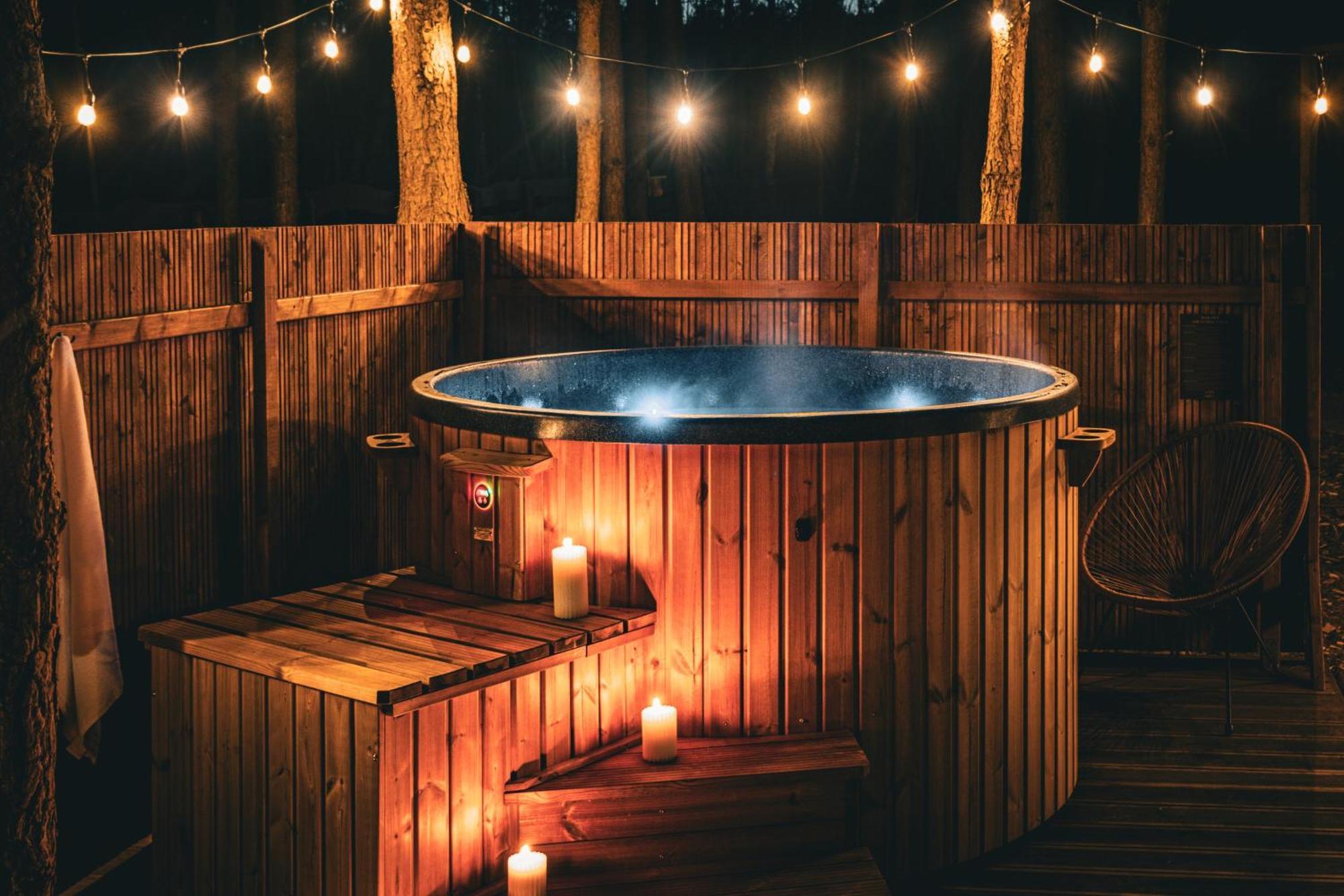 Osada Lovelaski - Balia Jacuzzi, Sauna I Kominek - Caloroczne Premium Laski (Tuchola)