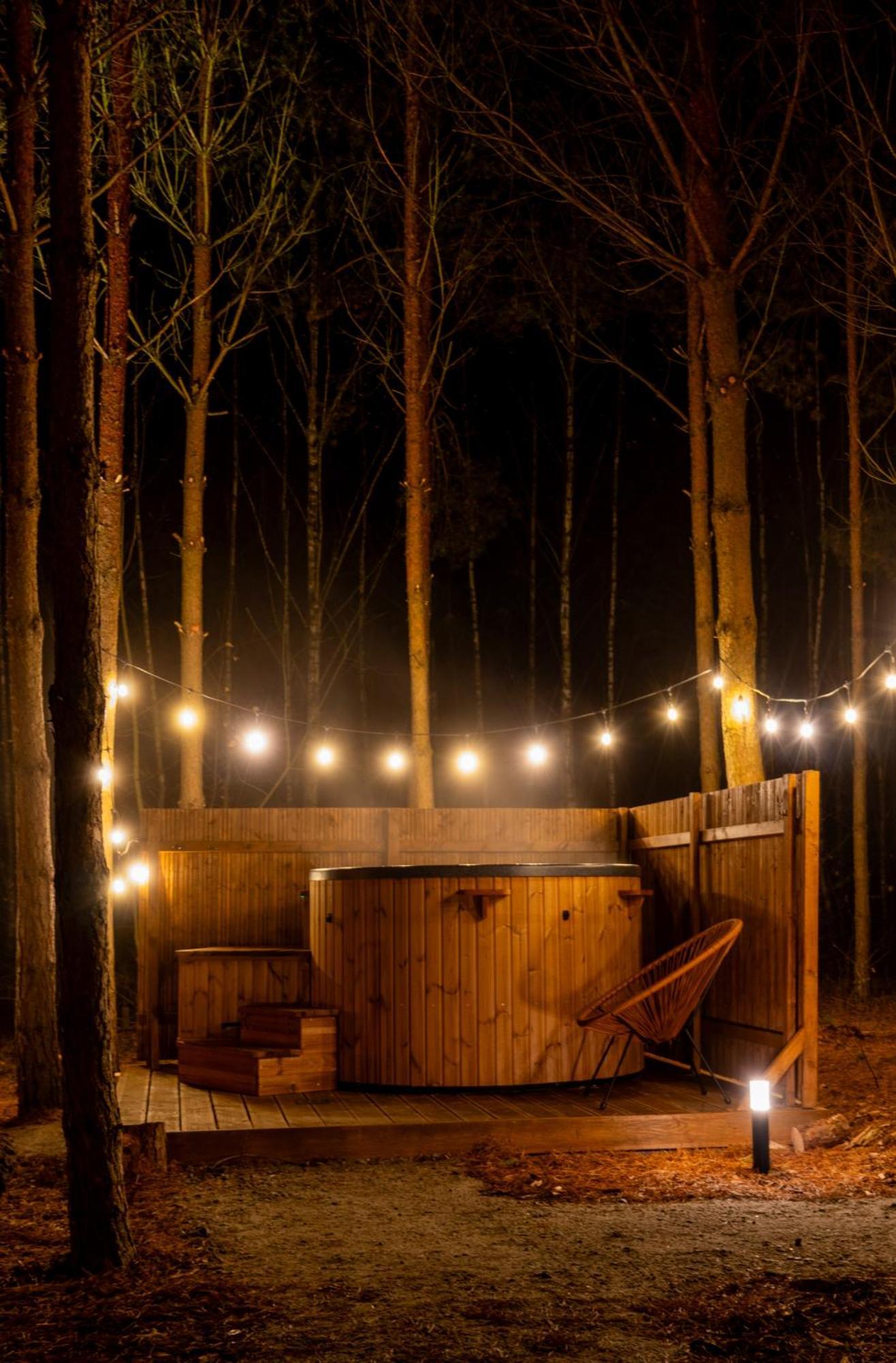 Osada Lovelaski - Balia Jacuzzi, Sauna I Kominek - Caloroczne Premium Laski (Tuchola)